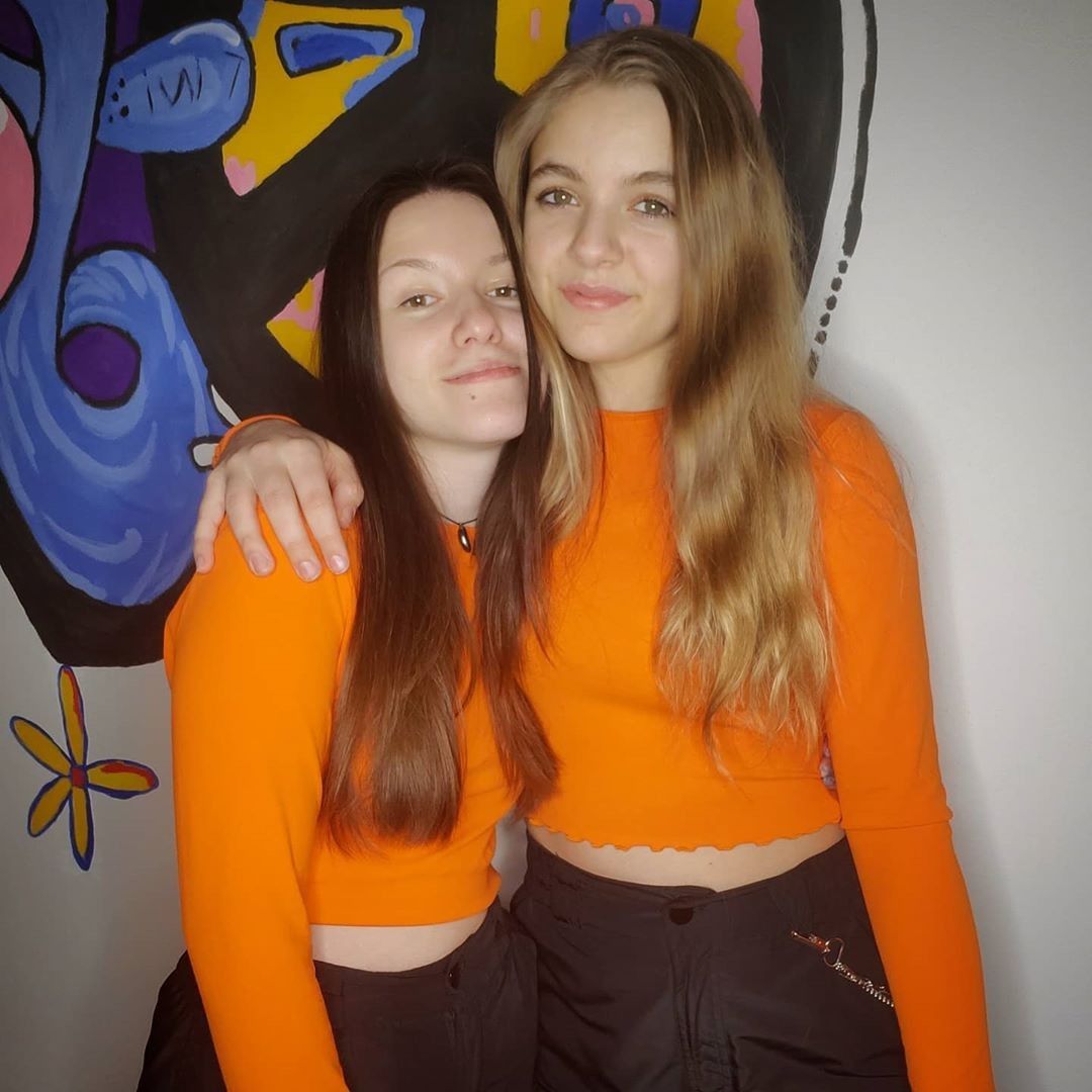 lea_ofc's tweet photo. @BARI_SPALDONOVA I miss you  baby girl🥺😭 https://t.co/A9Dk0owurB