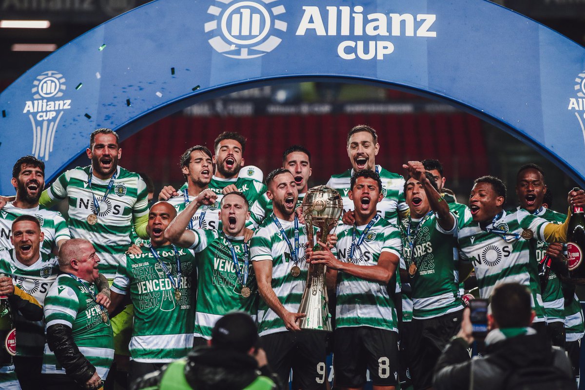 Goncaloinacio25's tweet photo. O primeiro troféu, um sonho de criança, é um enorme orgulho vestir esta camisola 🦁💚🏆 https://t.co/ZDEd36vnAN
