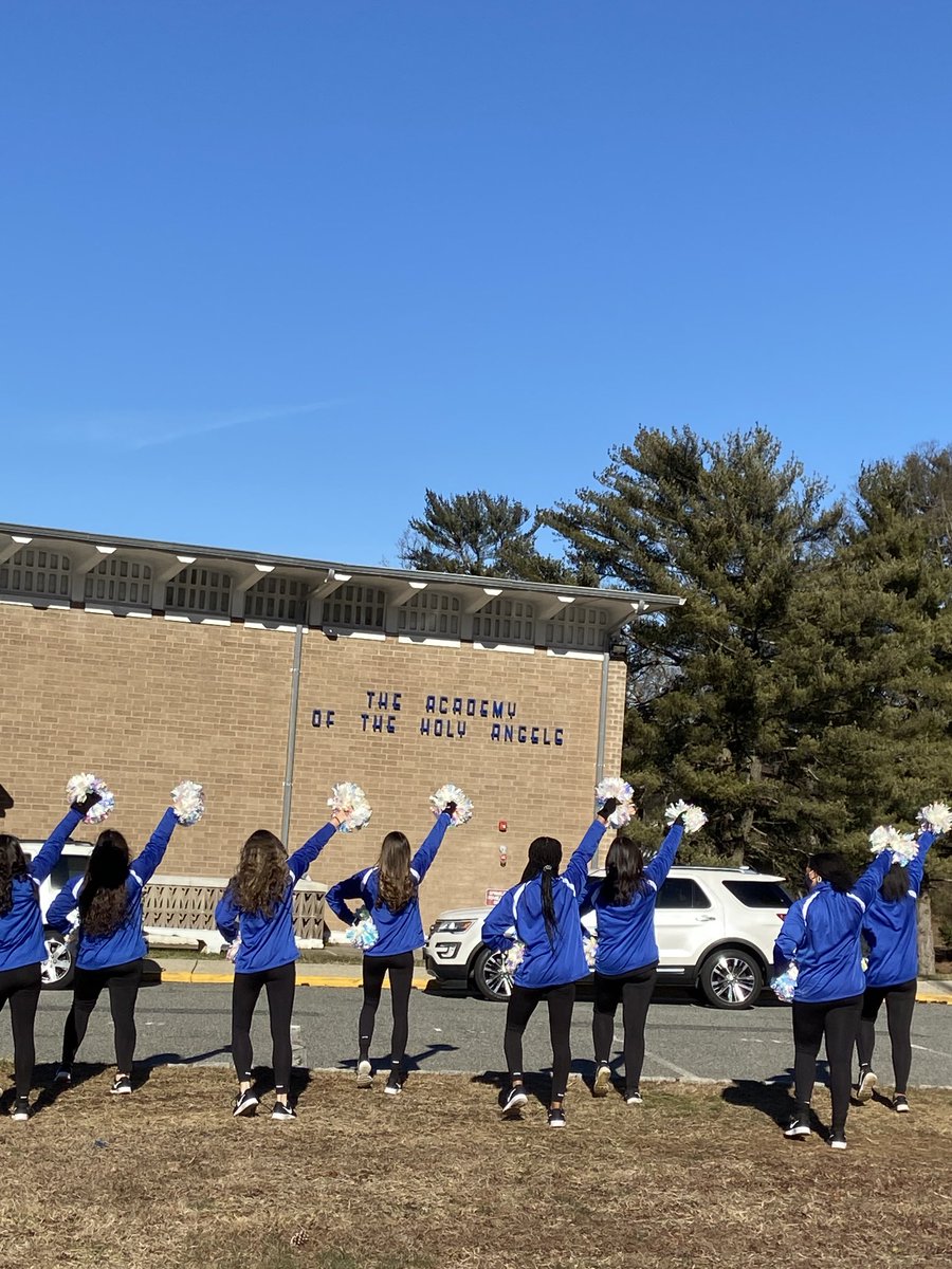 AHA_Principal's tweet photo. It was a cold morning but a very warm welcome for the class of 2025! https://t.co/SRFrSt5vZZ