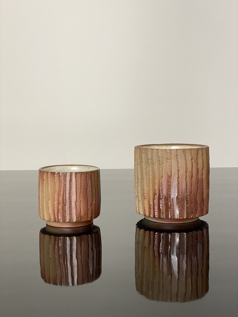 airedelsurstore's tweet photo. CORTEZA #ceramic mug fired in wood stove. Painted by hand with handmade glaze, each piece is unique.
https://t.co/Xk7ykOnjAG
#marcelolucinistudio #airedelsurstore #airedelsur #homeaccesories #luxuryhomeaccessories #moderndecor #luxuryhomedecor #home #eclecticobject #mugs https://t.co/ckk91Ndn5a