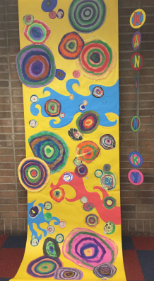 Year2SL's tweet photo. Year 1 have been exploring Kandinsky's Concentric Circles with print, pen and paint. https://t.co/kOg14ghvat