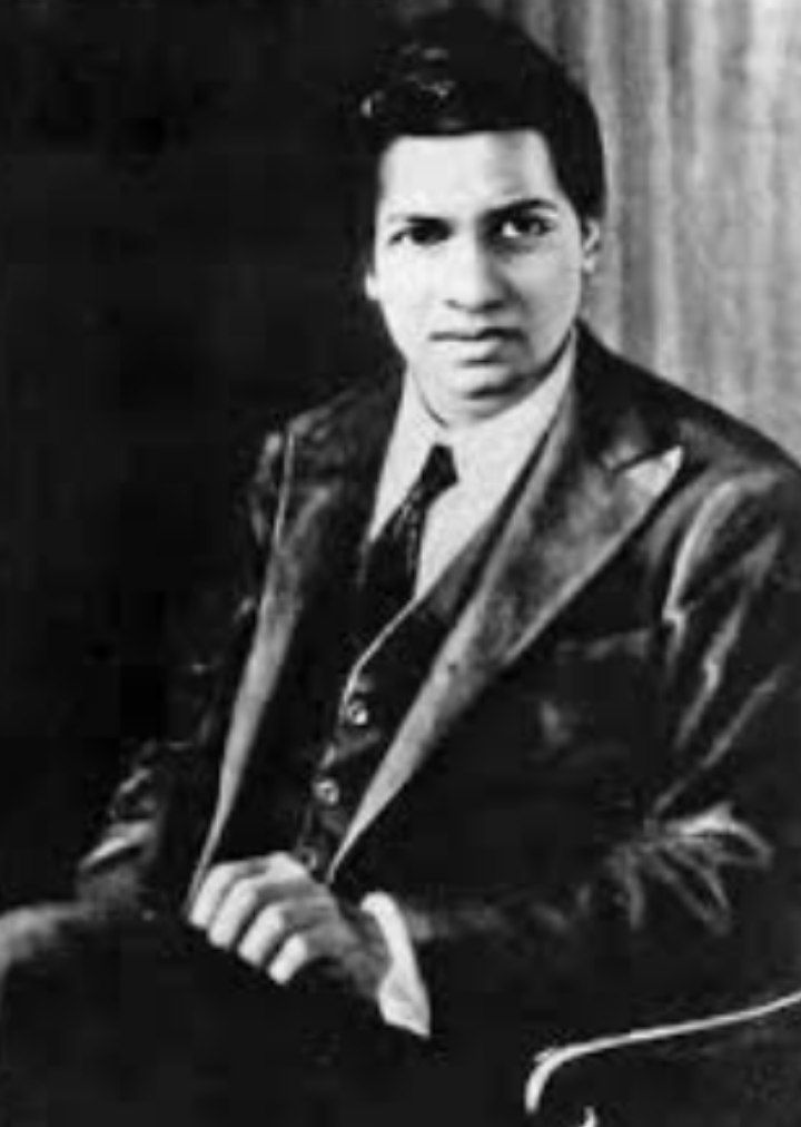 2: - Mathematician Srinivasa RamanujanIndia's greatest mathematician Srinivasa Ramanujan, who gave many mathematical theorems, which proved all true later. The surprising thing is that he did not have an early mathematics education.