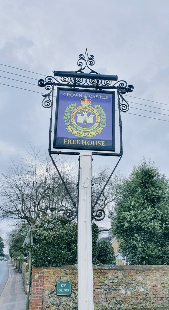 oakesbarn's tweet photo. Cold and fresh, is my description of this weekends walk for @stnichhospice #1000mileschallenge #redhouse #stanningfield #manger #bradfieldcombust #crown&castle #risby https://t.co/6jpEhODlUT