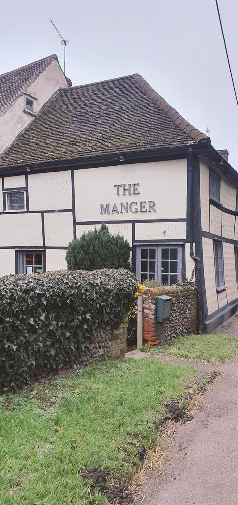oakesbarn's tweet photo. Cold and fresh, is my description of this weekends walk for @stnichhospice #1000mileschallenge #redhouse #stanningfield #manger #bradfieldcombust #crown&castle #risby https://t.co/6jpEhODlUT