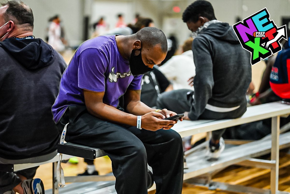 PrepHoopsNext's tweet photo. Our guys are ready to cover Championship Sunday in Houston! #PHNext https://t.co/pjKB3rta1L