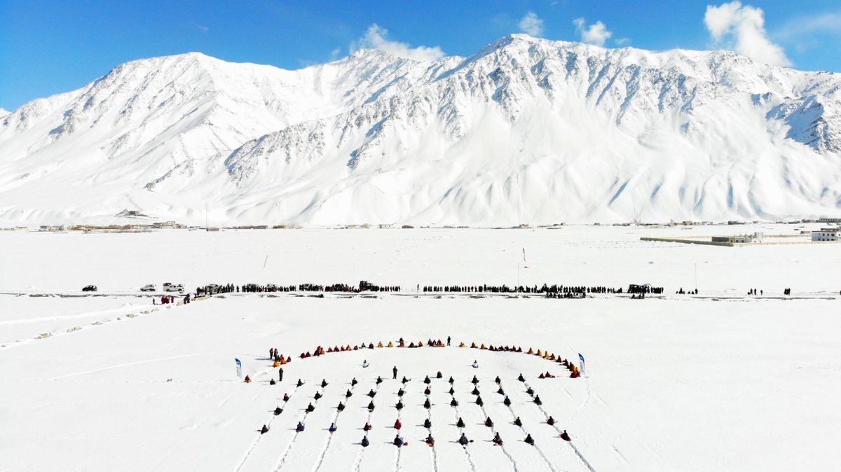 jtnladakh's tweet photo. 1st ever Yoga &amp; Meditation on snow held in Zanskar as a part of Khelo India- Zanskar Winter Sports &amp; Youth Festival 2021 led by H.E. Ngor Ponlop Rinpoche.

@DalaiLama @KirenRijiju @IndiaSports @moayush @prahladspatel @tourismgoi @MinOfCultureGoI @tourismgoi @PMOIndia @AmitShah https://t.co/clEjoY0oUd
