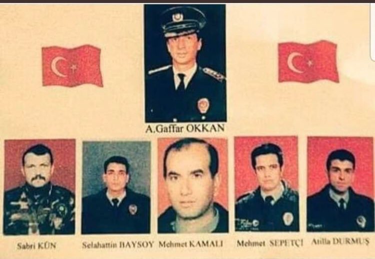 sudceylan532's tweet photo. "Makam peşinde değilim, yapacak bir şey bulamazsam babamın fırınında ekmek satarım." "Gaffar Okan" 🇹🇷

Şehitlerimizi Saygı , sevgi ve rahmetle anıyoruz. 🤲

#GaffarOkkan #unutmadık https://t.co/nKTg08Wi8v