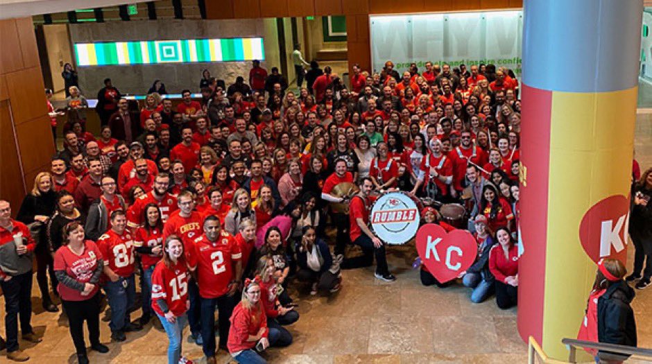 AngelaDavied's tweet photo. That was a great celebration last year! Go @Chiefs! #RunItBack 🏈 https://t.co/G5ukETs25h