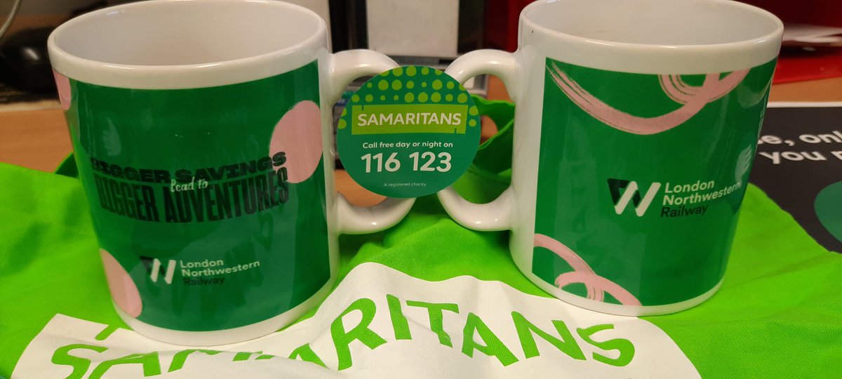BTPCheshire's tweet photo. At the end of a week which began with #BrewMonday today is #NationalComplimentDay #railwayfamily at @LNRailway Hartford and Winsford @EastMidRailway Kidsgrove @northernassist Holmes Chapel were brilliant at raising awareness of @samaritans @MCsamsNorthwich @StokeSams @CreweSams💚 https://t.co/5wTheMxpVh