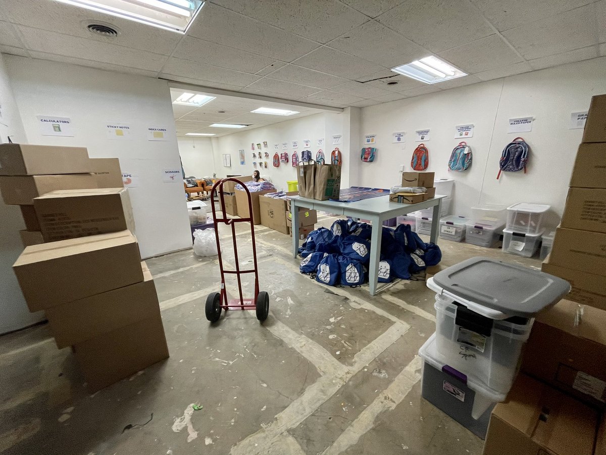 BackpackBudsVA's tweet photo. Working to get our warehouse organized for the new year! 2021 is going to be a great one ⭐️ 
#backpackbuddies #backpackbuddiesva https://t.co/X0pRfr03Eh