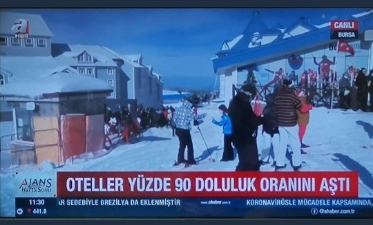 DamlaYl35781482's tweet photo. #PRCyalan ünileri açın.Zenginlere o kendinizi inandirdiginiz virüs yokta bi devlet üniversitelerine mi var? Bizi çok düşünüyorsunuz ya sözde düşünüyo gibi de yapmayın artik #ÜnililerİntiharaSürükleniyor https://t.co/GlnMIAuH2B