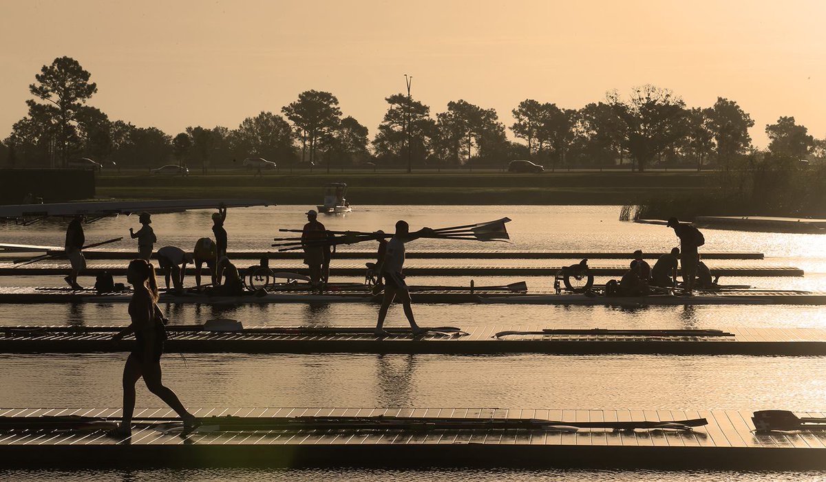 AccuDock's tweet photo. Rowers do more before 8am than most people do all day. 💭

#accudock #floatingdock #floatingdocks #rowingdock #rowingdocks #rowing #row #rowingislife #sculling #crew #justrow #justrowing https://t.co/x43IiMUo9p
