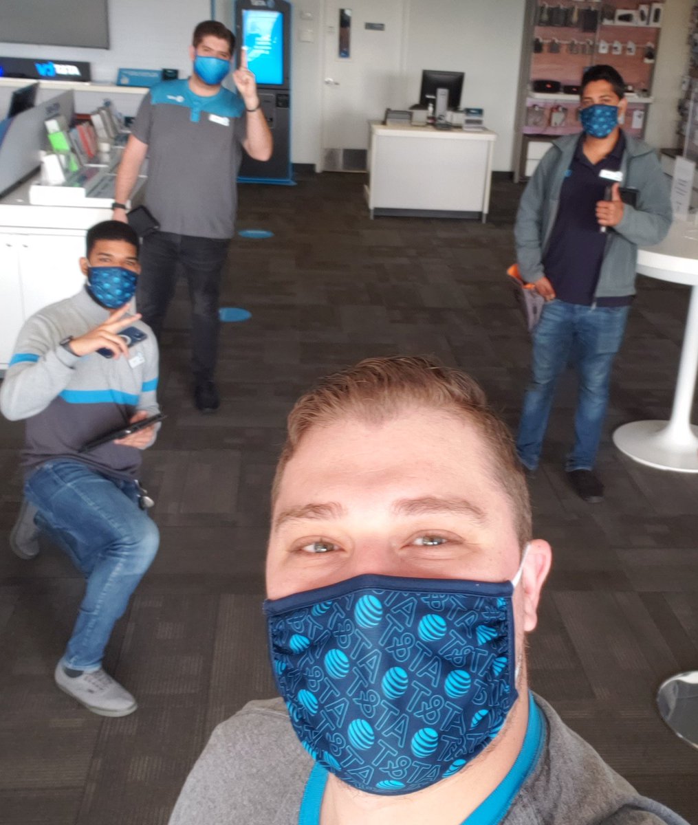 SpringHillATT's tweet image. SUNDAY FUNDAY! 🌞 🎉 Come see use at 1879 Commercial Way and ask about our awesome deals! @One_FLA @jrluna11 @reynaolivo1 @MilagrosMontout @ARSMIsaac @TheJohnRussoRSM