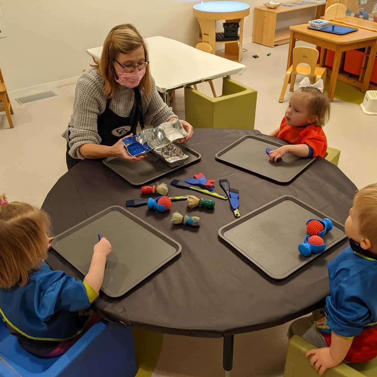 ccdshurlburt's tweet image. Process art is the BEST kind of art. It strengthens fine motor skills AND allows children to explore open-ended activities that encourage creative and critical thinking! #WeAreCountryDay #ccdslearning @countryday