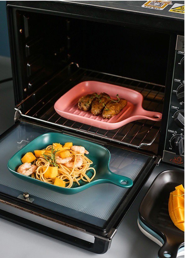 18. Extra - ceramic tray. Dia besar sekeping roti gardenia je. Boleh la nak bake ayam, potato, salmon yang sikit sikit untuk baby.  https://shp.ee/y9m2v3h&nbsp;