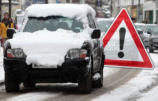 Please only head out on the roads if your journey is essential! 

If must head out, make sure you remove all snow from your vehicle before driving ❄️🌨️

<a href="/northantsfire/">Northamptonshire Fire & Rescue</a> #StayHome #DriveSafe #itssnowjoke