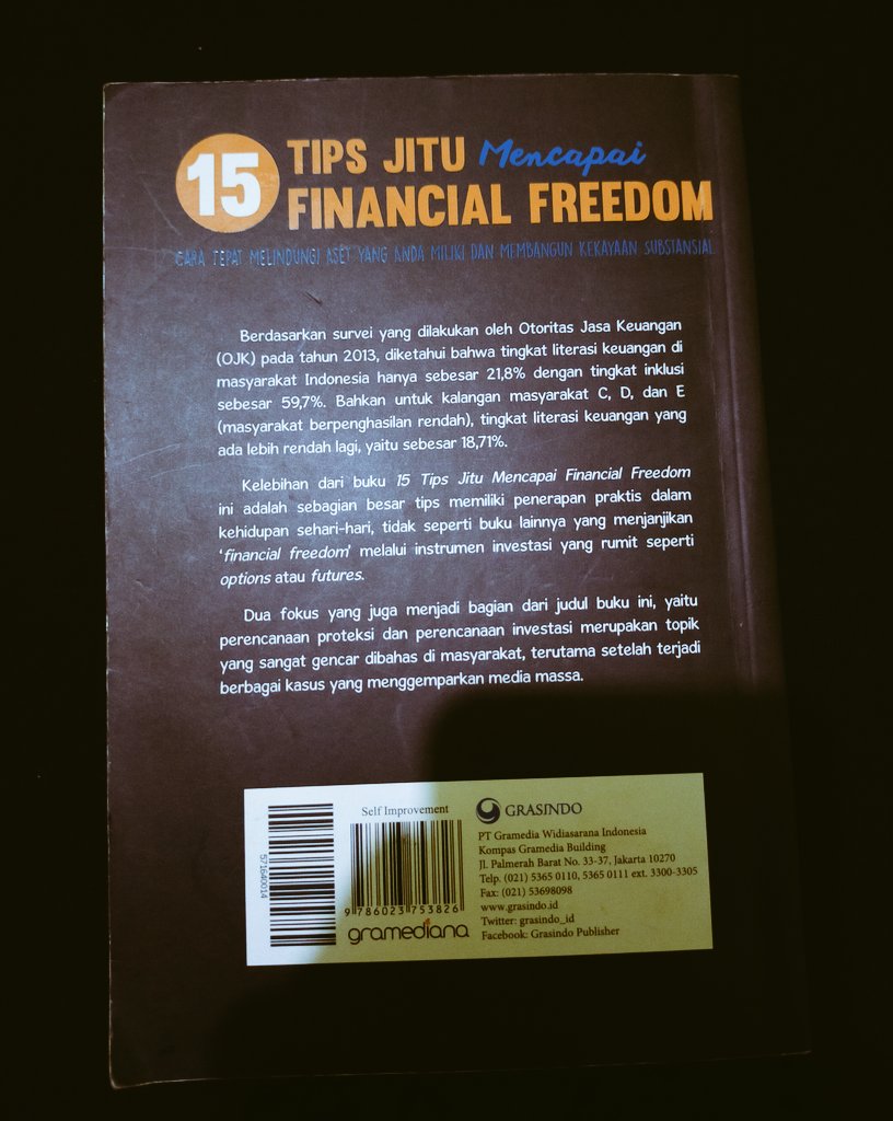 banimarf's tweet photo. Di instagram giveaway, di twitter bedah buku. https://t.co/JadKPLpQhz