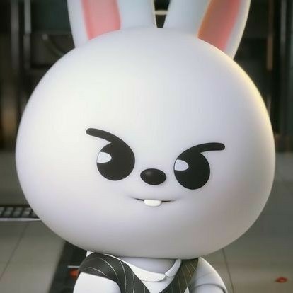 changb6n's tweet photo. okay but the RESEMBLANCE come on https://t.co/wlQOuMX7P1