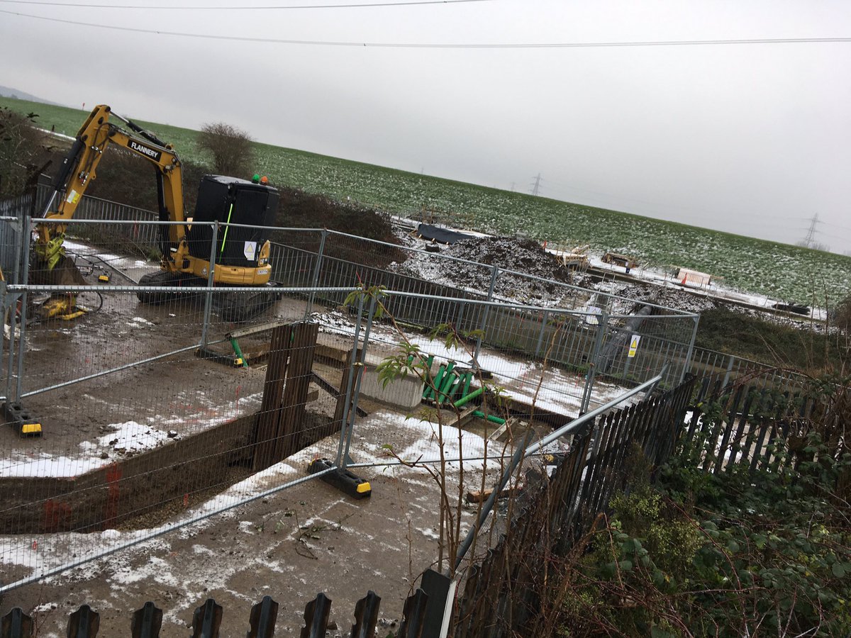 StonebridgeLock's tweet photo. Progress on the #BanburyReservoir bypass being built to transport our @IUCNRedList #eels from @thameswater #RiverLea flood channel to the #LeeNavigation to prevent them being killed by the works at #CopperMill We’re told there were 1000s - data will be interesting #StateOfNature https://t.co/fTf3s7jRrI