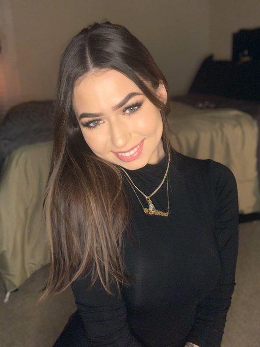 Updated my wishlist! My ring light broke and I need a new one 😪  https://t.co/1ZCAOmTH7D https://t.c