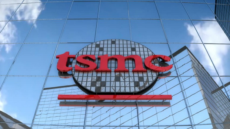 16/ Today, TSMC is the world's largest contract manufacturer of chips, with annual revenues approaching ~$50 billion.Its manufacturing capabilities are second-to-none.In an industry where technological advantages are extremely difficult to overcome, TSMC appears unstoppable.