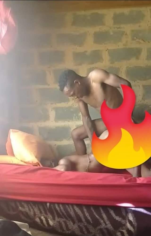 Sagwathi's tweet photo. @CalvinJudAR Mina angiyenzi inkonzo... ngifuna i "f#ck me harder" https://t.co/KtRSQycTSc