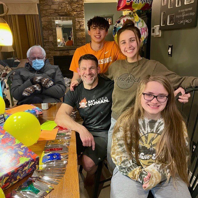 Thank you all for your wonderful #birthday messages! I spent my birthday editing a chapter for my book, baking a ton of sourdough for RISE, and, most importantly, surrounded by my family!
#eatlikeahuman #BernieMeme