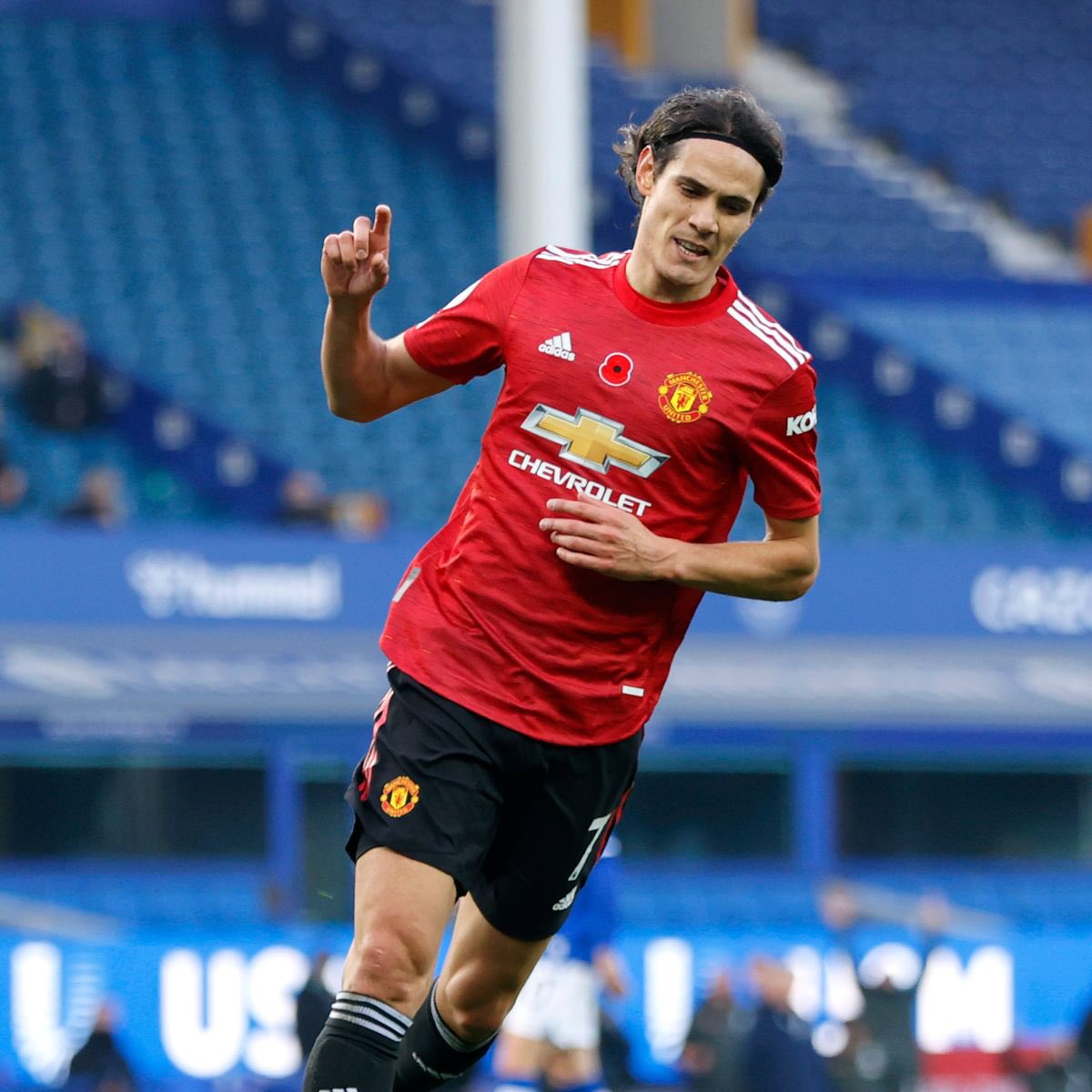 Let’s get the basics ironed out. Name: Edinson Cavani.Ownership: 5.6% Price: 12 starts 4 goals  2 assists   Has started 3 out of last 4 in the league.  Goal every 123 minutes