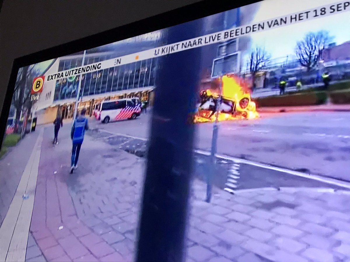 erikderidder's tweet photo. Plaatsvervangende schaamte, afschuw en woede vechten om voorsprong bij het zien van de beelden op @omroepbrabant van een gesloopt stationsgebied van Eindhoven, waar inzet van ME, traangas en waterkanon nodig waren om de orde te herstellen. https://t.co/7DCq2x8B8N
