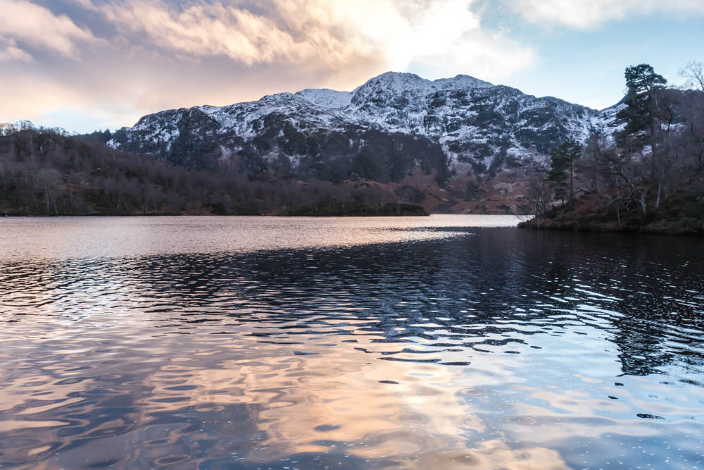 Another from yesterday's local walk at Loch Katrine, watching the sunset behind Ben Venue #lochkdownwalk #local #LochKatrine #Trossachs <a href="/StirlingAWS/">Stirling</a> <a href="/VisitScotland/">VisitScotland</a> <a href="/lomondtrossachs/">Loch Lomond & The Trossachs</a>