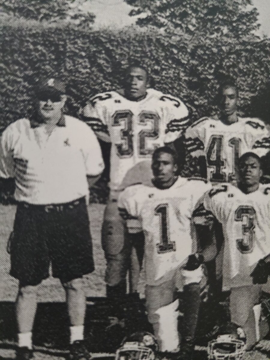 A deep dive into why everyone was certain DeMeco Ryans would be a successful coach from the time he was a teenager. (And, yes, shoulder pads were *a lot* bigger when he was 17) #49ers
theathletic.com/2340984/2021/0…