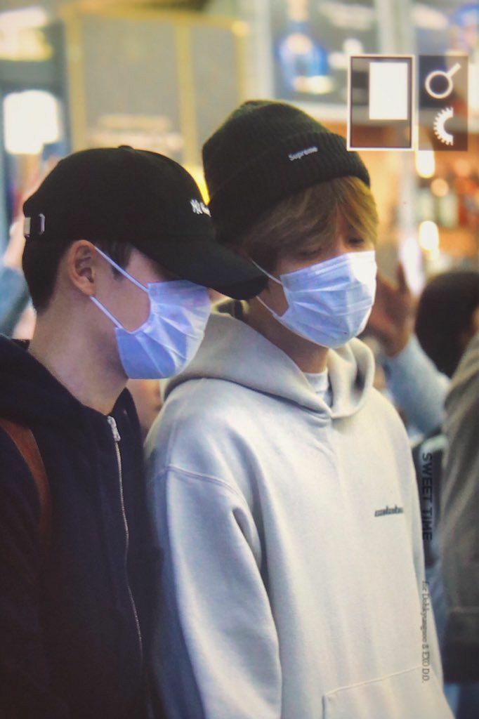 loeynasea's tweet photo. حقیقتا نمیتونم انتخاب کنم کی بیاد لایو

#DOHminationEraBegin
#PrinceKyungsooReturns

@weareoneEXO⁩ ⁦@B_hundred_Hyun⁩
@layzhang⁩ https://t.co/IUtI8NzMs1