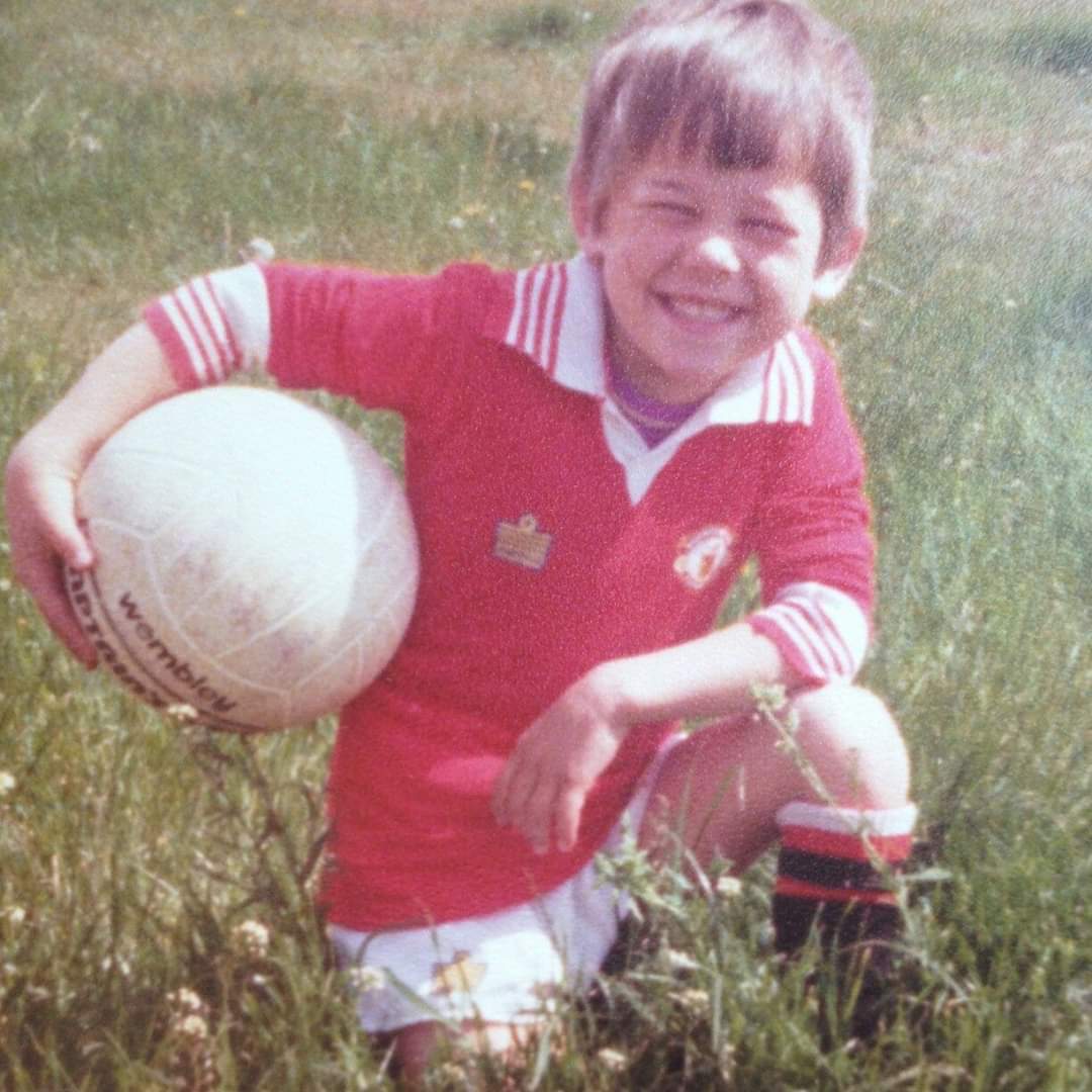 spencebass's tweet photo. @ManUtd_HQ @ManUtd Manchester born n bred 1976 this one https://t.co/8sOnHiMCos