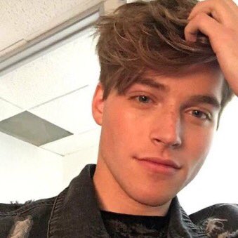 froy gutierrez: a 