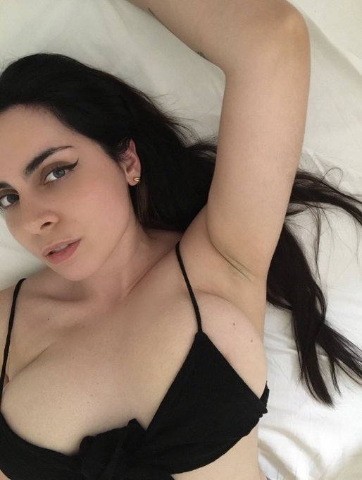 I am trying to understand Reddit and posting there. Follow me ✨🥰 https://t.co/gG5t2FGmMx https://t.c