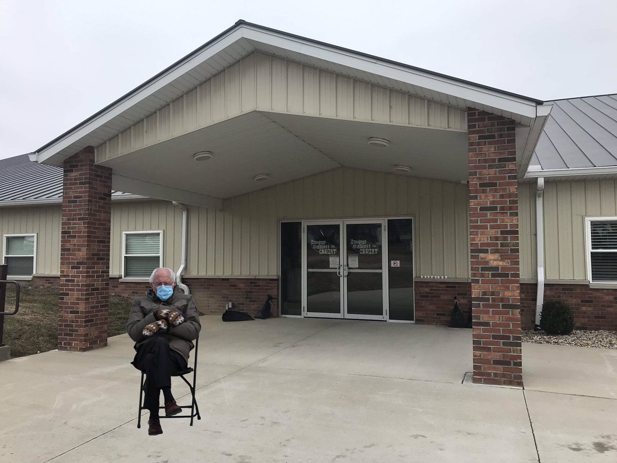 Even Bernie had time to stop by church, where are you??  
Welcome back! Come to our first Sunday service this morning at 11am!
📷: Sarah Jane Le'Jeune