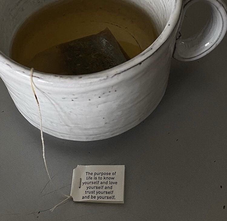 step 2DRINK WATER but not too much! a glass worth should be fine, or you could make tea (no sugar) it’s a good alternative. ik ur thinking “why would i wanna do that if i’m full to the rim” and i could not give you a scientificalanswer but u just have to trust me on this one