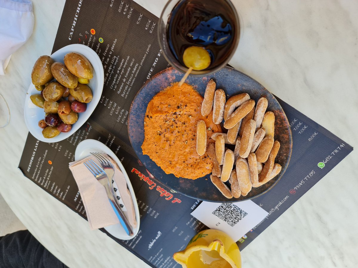 rotrenado's tweet photo. 🍽 La restauración está pasando un momento crítico.
✅ Es el momento de apoyarles para que en el futuro podamos seguir disfrutando de lo que nos ofrecen.
#joemquedoabadalona 
#Badalona https://t.co/2AAIYxNkkb