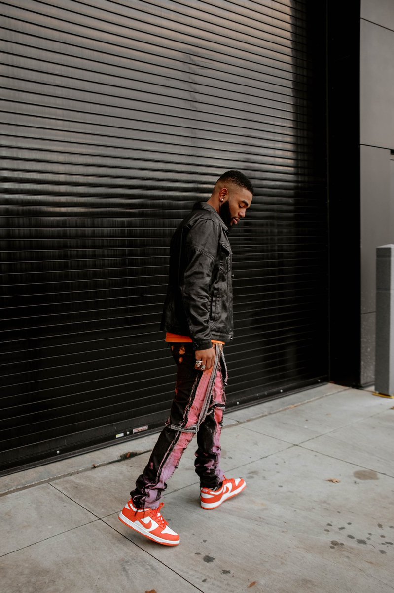 YoungestOG_'s tweet photo. Mama ima stepper 🦿🦿 https://t.co/CAoQSSLu24