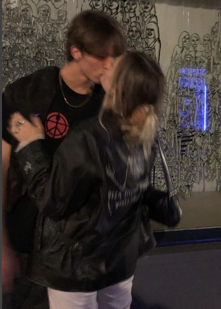 ❑Camera Roll(Yours) 2/2