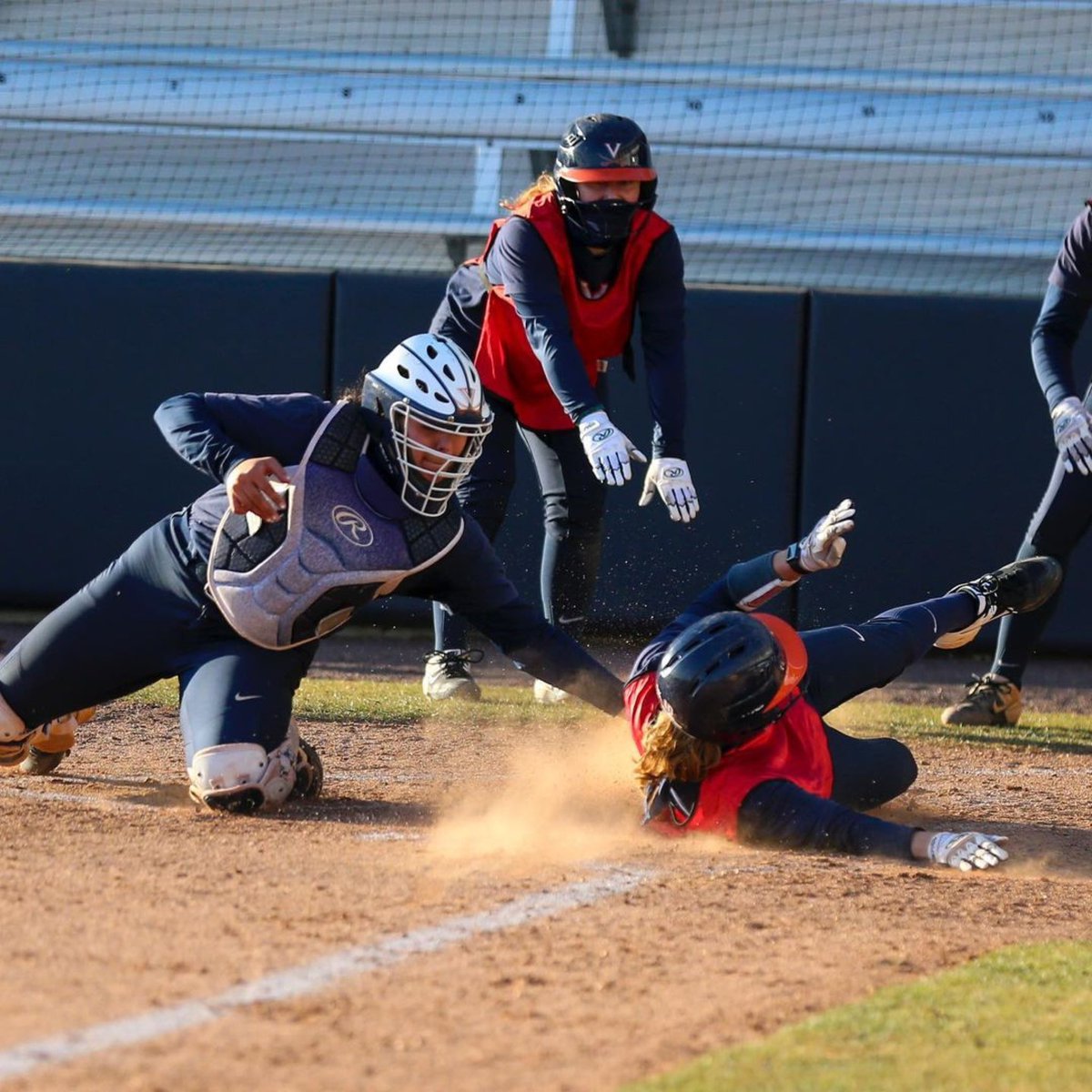 RawlingsSB's tweet photo. Whatโs that we see in the first picture๐? If these shots of @uvasoftball donโt get you excited for softball, we donโt know what will! Who else is ready to get on the field? #TeamRawlings #WhatsYourMantra #UVASoftball https://t.co/6Lv4lFyH8R