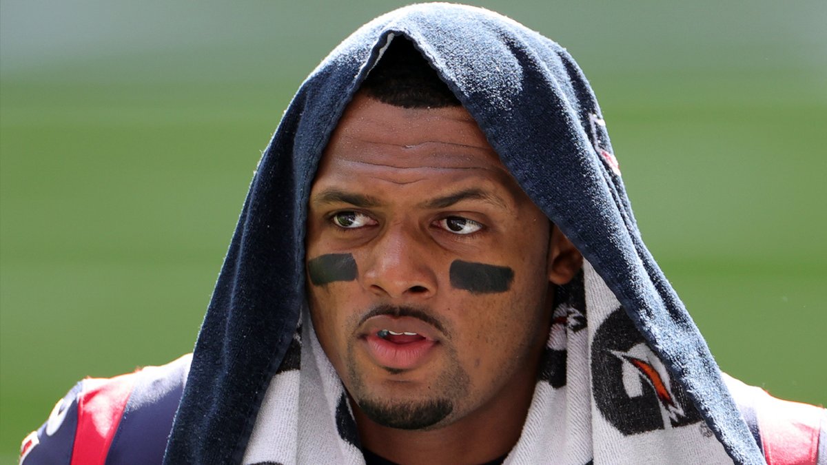 NBCS49ers's tweet photo. Deshaun Watson reportedly wants to be traded no matter who the Texans hire as their next head coach

https://t.co/5dKDzatbJM https://t.co/1K2gghBqkV