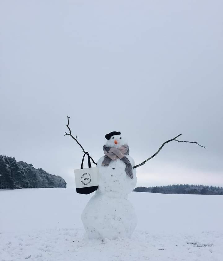 Lets see your snow pics tomorrow 1-2pm! Heres a great one from Leominster's Drapers Lane Deli! #HerefordHour #virtualnetworking #networking #herefordshire #hereford #herefordbusiness <a href="/Leominstertic/">Gill Ding</a> #Leominsterbusiness