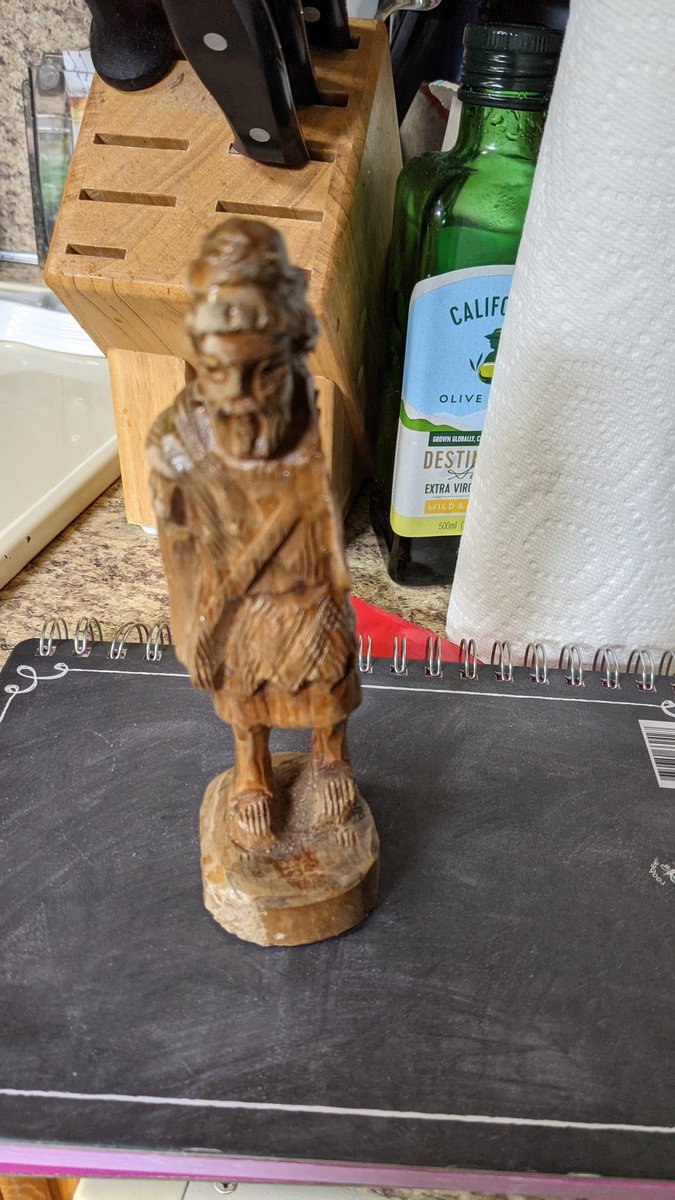 LauraBook5's tweet photo. #Offerings #TreeGods #Neighborhood my husband found these infront of our house... Near where a tree was recently taken down. I think it was an offering, to the Tree God's. https://t.co/psoXXEbVES