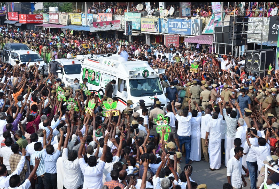 GayathriAvinasi's tweet photo. கோவை புறநகர் வடக்கு மாவட்டத்திற்கு வருகை தந்திருக்கும் மாண்புமிகு எடப்பாடி கே பழனிச்சாமி ஐயா அவர்கள் கவுண்டம்பாளையம் சட்டமன்றத் தொகுதி துடியலூர் பகுதி  மக்கள் வெள்ளத்தில்
#kovainorthitwing 
#spvarmy 
#PRG 
#PRG_அருண்குமார்_MLA 
#வெற்றிநடை_போடும்_தமிழகம் https://t.co/XUPP39t5mF