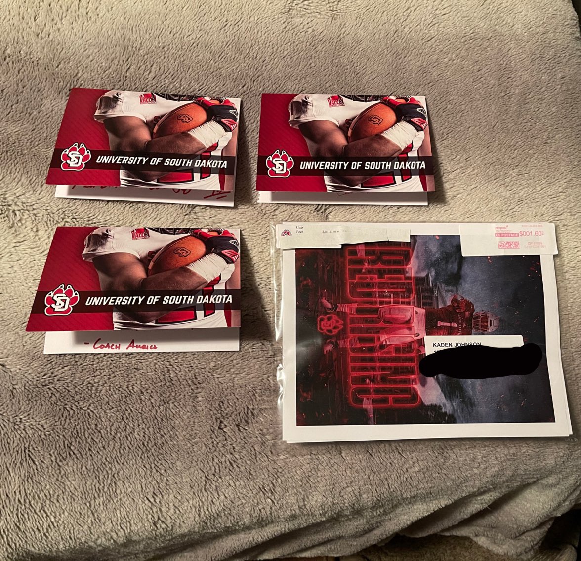Thank you <a href="/SDCoyotesFB/">South Dakota Football</a>!! #redrising  🐺🔴
