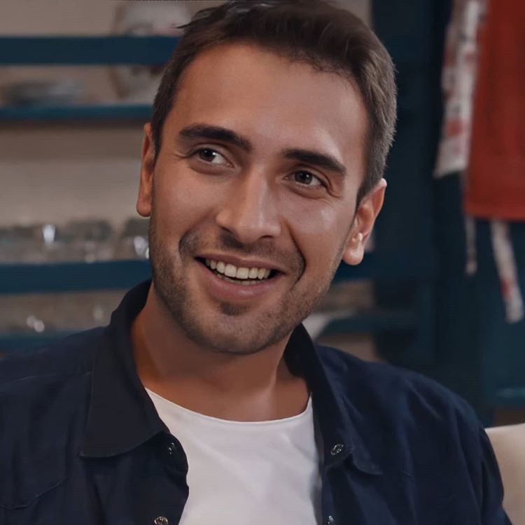 улаш астепе. улаш астепе. улаш туна астепе биография. улаш туна астепе фильмография. тахир улаш туна.