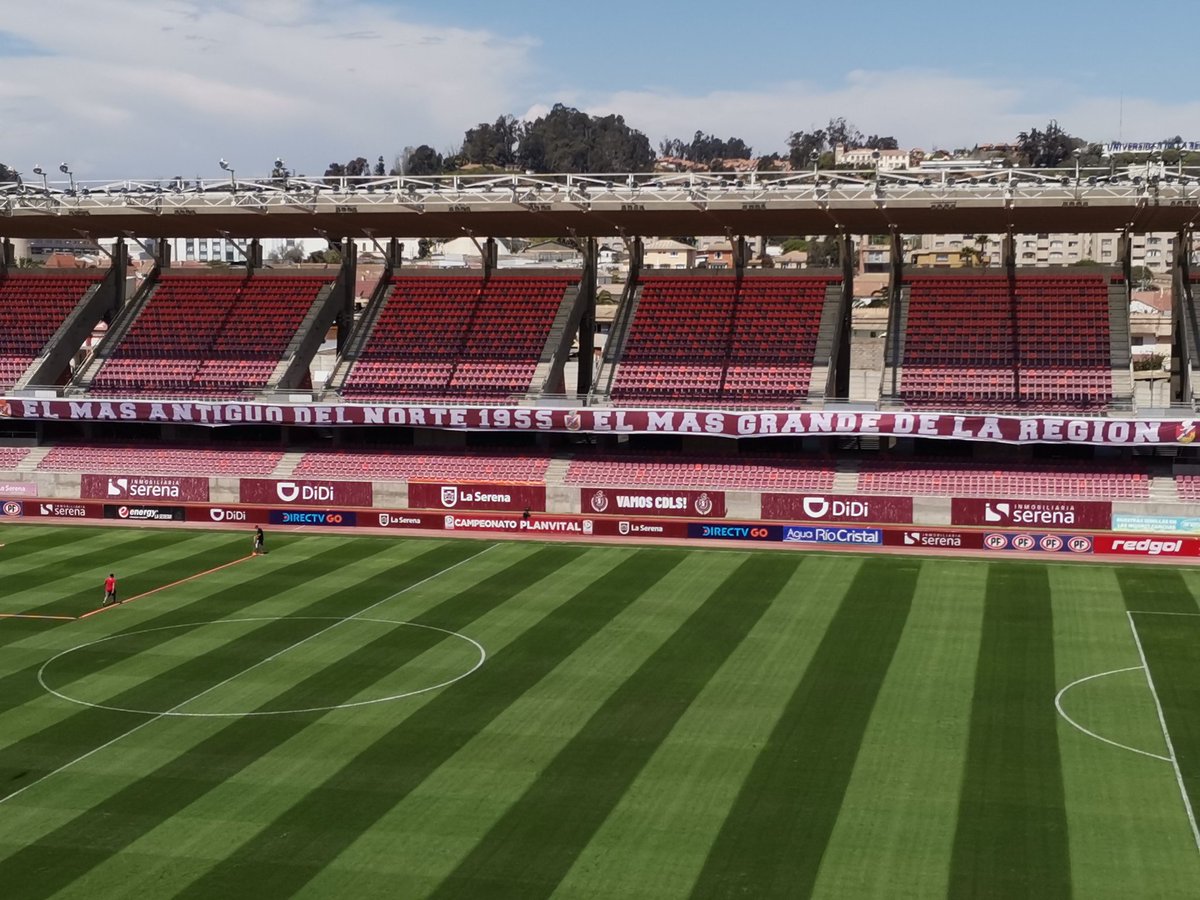 educortes_23's tweet photo. Majestuoso! Nuestro estadio La Portada, Vamos Granate que tenemos que Ganaaar!!! 💪🏼💪🏼🇱🇻🇱🇻🇱🇻🇱🇻🇱🇻🇱🇻🇱🇻🇱🇻🇱🇻🇱🇻
1/2 a 0 y estamos... https://t.co/YMoA8ZTZxv
