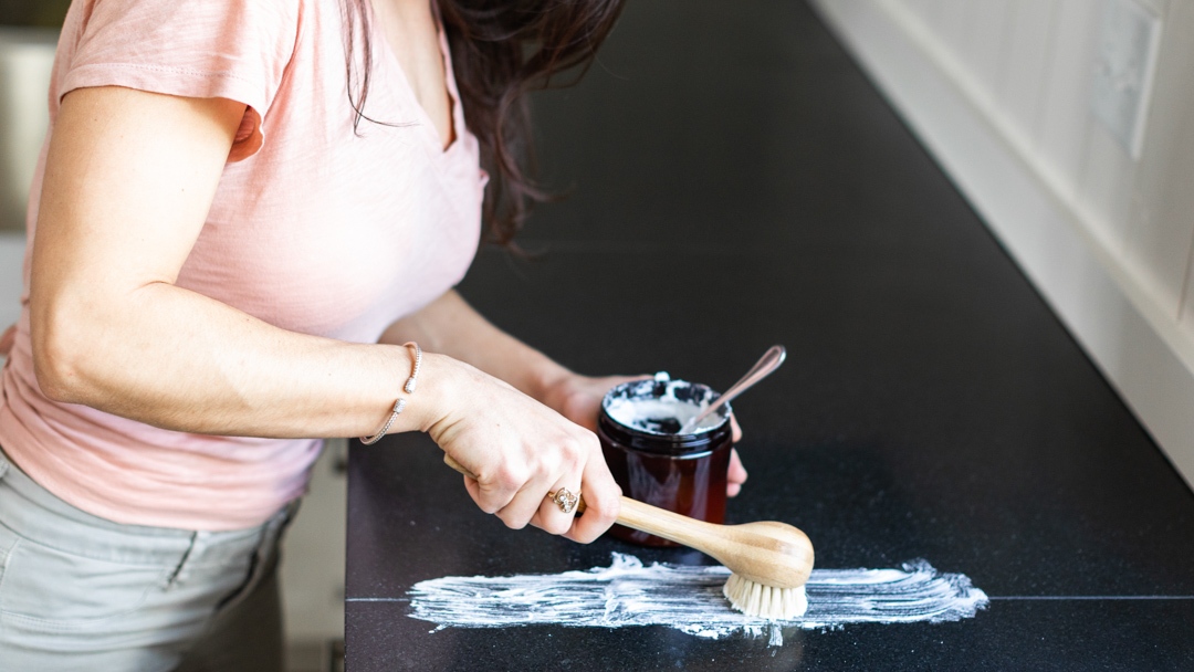 Get the toxins out of your home and make your own natural, healthy products!⁠

Click here to learn more: l8r.it/vZEl

#aromatherapy #essentialoil #wellness #natural