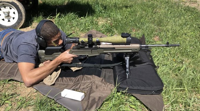 Search &ldquo;Grass&rdquo; in your camera roll. QT with your favorite picture https://t.co/jo0LFJdqJn